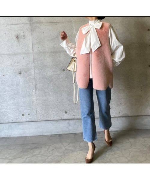 MYINE（マイン）の「エコファーリバーシブルファーベスト（ベスト・レディース・アイボリー/ピンク・FREE）」の10枚目の写真