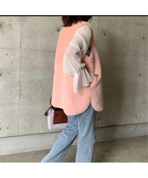 MYINE（マイン）の「エコファーリバーシブルファーベスト（ベスト・レディース・アイボリー/ピンク・FREE）」の14枚目の写真