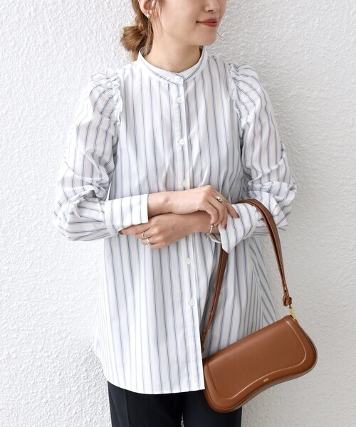 SHIPS any（シップス エニィ）の「SHIPS any:〈洗濯機可能〉REPREVE ショルダー フリル チュニック シャツ（シャツ/ブラウス・レディース・ブルー/ライトブルー・ONE SIZE）」の18枚目の写真