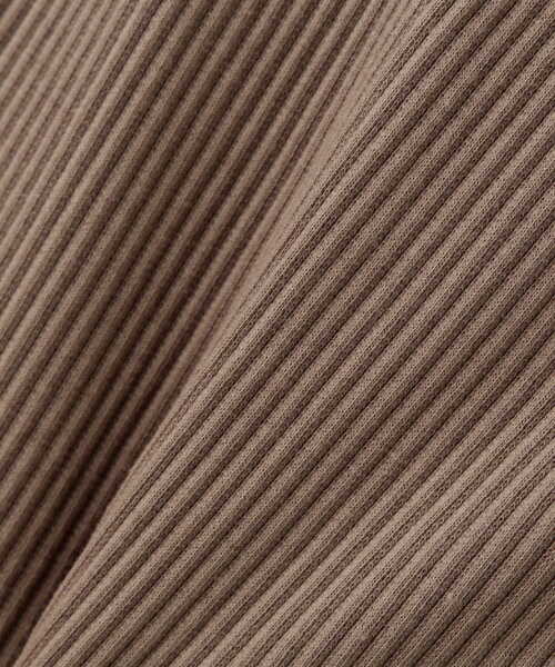 N.(N. Natural Beauty Basic)(エヌエヌナチュラルビューティーベーシック)の「三角テレコカップ付キャミソール(Tシャツ/カットソー・レディース・ブラック/ベージュ/ホワイト・MEDIUM)」の10枚目の写真