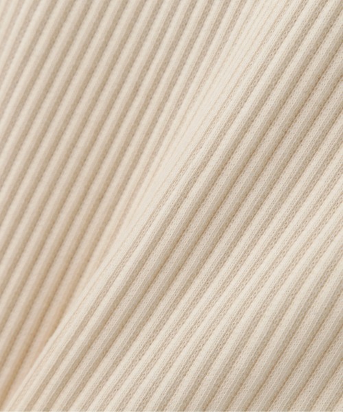 N.(N. Natural Beauty Basic)(エヌエヌナチュラルビューティーベーシック)の「三角テレコカップ付キャミソール(Tシャツ/カットソー・レディース・ブラック/ベージュ/ホワイト・MEDIUM)」の4枚目の写真