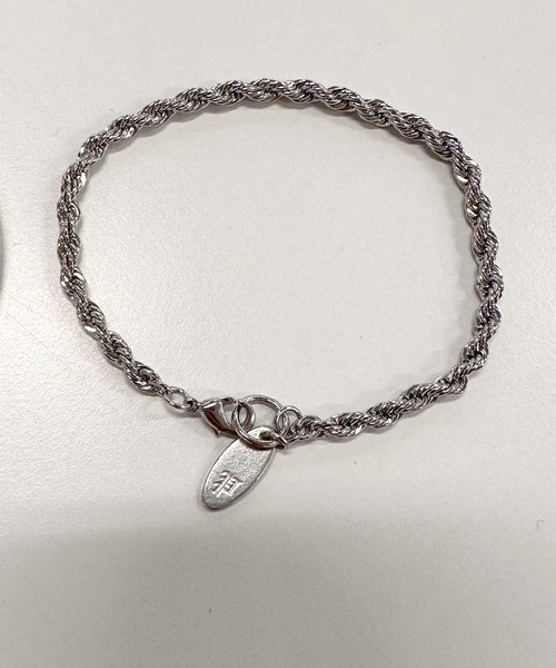 PAPILLONNER（パピヨネ）の「ツイスト2連ブレスレット/PAPILLONNER/パピヨネ（ブレスレット・レディース・シルバー/ゴールド・FREE）」の6枚目の写真