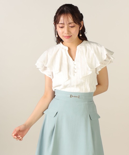 LAISSE PASSE(レッセパッセ)の「アイレットレースフリルブラウス(シャツ/ブラウス・レディース・アイボリー/ブラック・MEDIUM)」の14枚目の写真