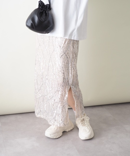 Bloom Closet（ブルームクローゼット）の「シークインスリットペンシルスカート（スカート・レディース・シルバーグレー/ブラック・MEDIUM/LARGE）」の6枚目の写真