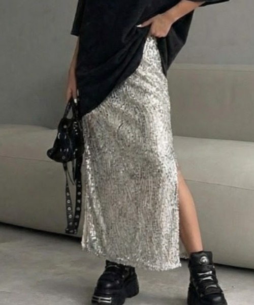 Bloom Closet（ブルームクローゼット）の「シークインスリットペンシルスカート（スカート・レディース・シルバーグレー/ブラック・MEDIUM/LARGE）」の8枚目の写真