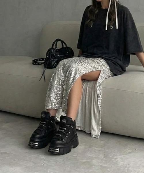 Bloom Closet（ブルームクローゼット）の「シークインスリットペンシルスカート（スカート・レディース・シルバーグレー/ブラック・MEDIUM/LARGE）」の9枚目の写真