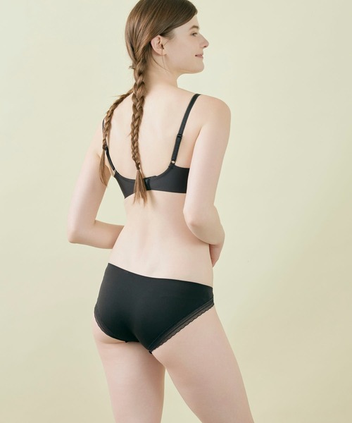 ほわピタカップがバストに密着＆まるむねキープ】ふゆうする 3/4カップ