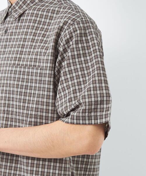 green label relaxing（グリーンレーベルリラクシング）の「コットン シルク ボイル サッカー ジャストルーズ シャツ（シャツ/ブラウス・メンズ・ケリー/ネイビー/コバルトブルー/ブラウン・M/XL/S/L）」の15枚目の写真