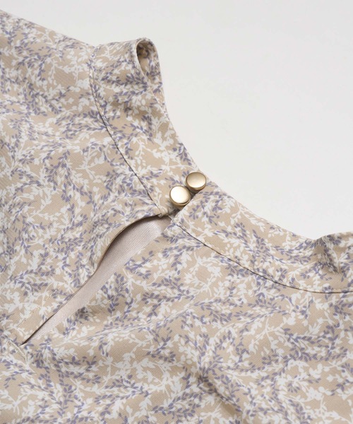 ROPE' PICNIC(ロペピクニック)の「花柄ワンピース(ワンピース・レディース・ブラック/ベージュ系その他/サックスブルー/イエロー・38)」の8枚目の写真