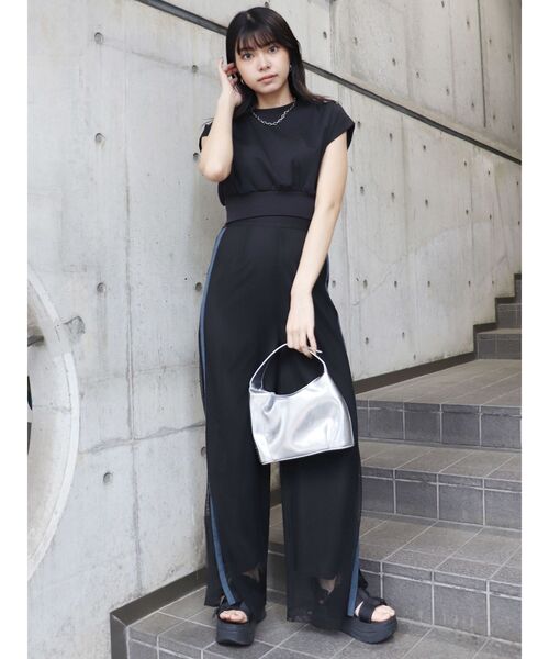 MURUA（ムルーア）の「スクエアリブタンク（Tシャツ/カットソー・レディース・ブラック/ホワイト・FREE）」の6枚目の写真