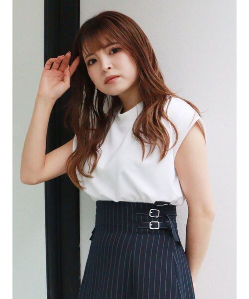 MURUA（ムルーア）の「スクエアリブタンク（Tシャツ/カットソー・レディース・ブラック/ホワイト・FREE）」の8枚目の写真