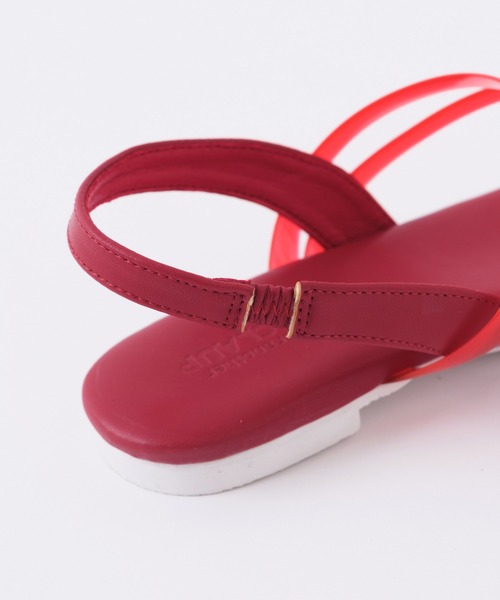 one after another NICE CLAUP（ワンアフターアナザーナイスクラップ）の「クリアチューブフラットサンダル（サンダル・レディース・アイボリー/ピンク/レッド・SMALL/MEDIUM/LARGE）」の8枚目の写真