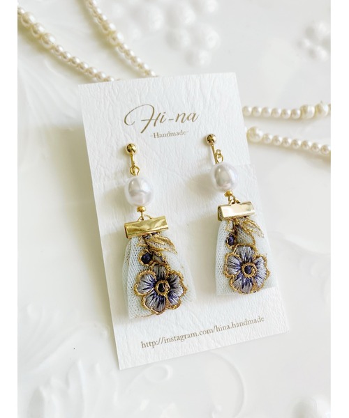 tone(トーン)の「【Hi-na】バロックパール×フラワー刺繍リボンタッセル イヤリング(MA)(イヤリング・レディース・ブルー/イエロー・FREE)」の8枚目の写真