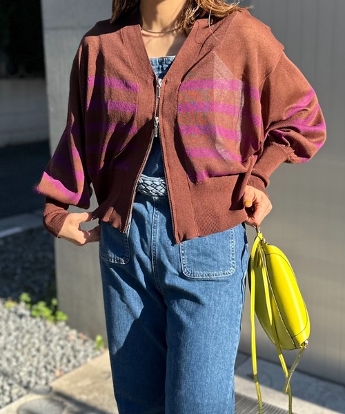 mi via loca(ミヴィアロカ)の「Vネック ダブルZIP シアー ボーダーニットカーディガン(カーディガン/ボレロ・レディース・パープル/イエロー/アイボリー/ホワイト×ブラック/ブラック・FREE)」の14枚目の写真