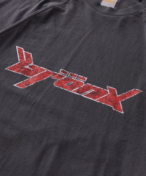 WHO'S WHO gallery（フーズフーギャラリー）の「【KOOKY'N/クーキー】BRONXヴィンテージライクロゴラグランロンT（Tシャツ/カットソー・レディース・ネイビー/ホワイト/チャコールグレー/ブラック/ブラウン・FREE）」の17枚目の写真