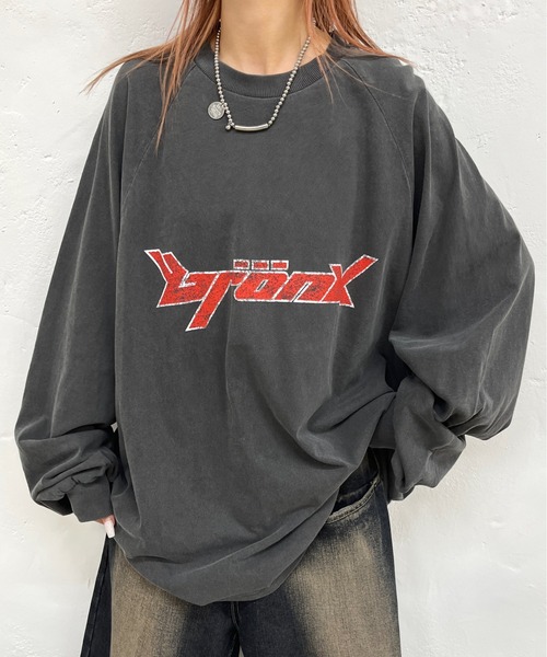 WHO'S WHO gallery（フーズフーギャラリー）の「【KOOKY'N/クーキー】BRONXヴィンテージライクロゴラグランロンT（Tシャツ/カットソー・レディース・ネイビー/ホワイト/チャコールグレー/ブラック/ブラウン・FREE）」の6枚目の写真