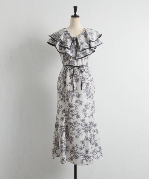 tocco closet(トッコ クローゼット)の「【ZOZO限定】りぼん付きビックカラーフラワートワルドジュイプリントワンピース(ワンピース・レディース・ブラック/オフホワイト/グレイッシュブルー/ピンク系その他・M)」の12枚目の写真
