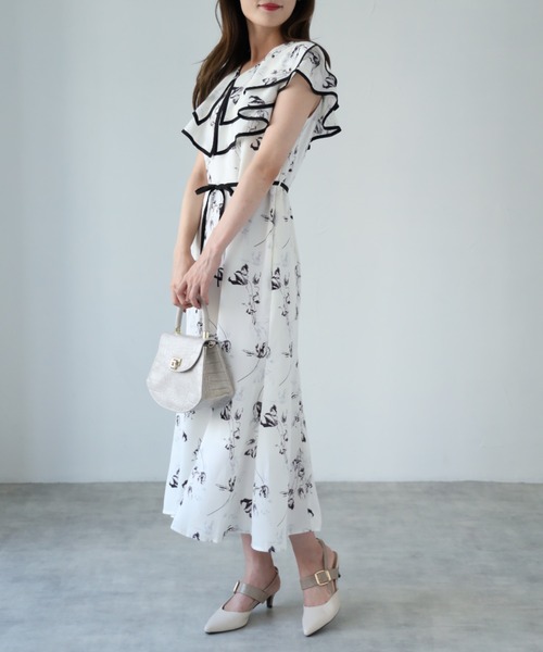 tocco closet(トッコ クローゼット)の「【ZOZO限定】りぼん付きビックカラーフラワートワルドジュイプリントワンピース(ワンピース・レディース・ブラック/オフホワイト/グレイッシュブルー/ピンク系その他・M)」の20枚目の写真