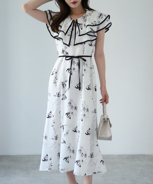 tocco closet(トッコ クローゼット)の「【ZOZO限定】りぼん付きビックカラーフラワートワルドジュイプリントワンピース(ワンピース・レディース・ブラック/オフホワイト/グレイッシュブルー/ピンク系その他・M)」の18枚目の写真
