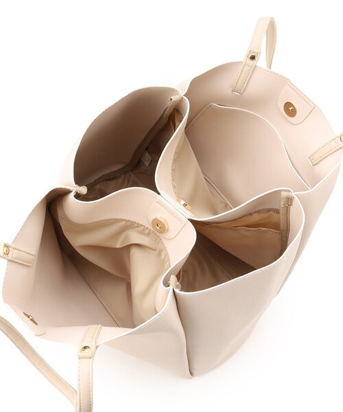 ITS'DEMO（イッツデモ）の「◆【A4OK／通勤・通学に／入口マグネット／ポケ3／軽量】ソフト合皮A4トート（トートバッグ・レディース・ブラウン系/アイボリー/ブラック/ベージュ・00）」の14枚目の写真