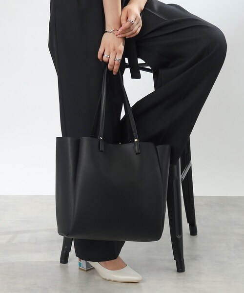 ITS'DEMO（イッツデモ）の「◆【A4OK／通勤・通学に／入口マグネット／ポケ3／軽量】ソフト合皮A4トート（トートバッグ・レディース・ブラウン系/アイボリー/ブラック/ベージュ・00）」の15枚目の写真