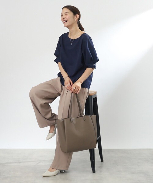 ITS'DEMO（イッツデモ）の「◆【A4OK／通勤・通学に／入口マグネット／ポケ3／軽量】ソフト合皮A4トート（トートバッグ・レディース・ブラウン系/アイボリー/ブラック/ベージュ・00）」の20枚目の写真