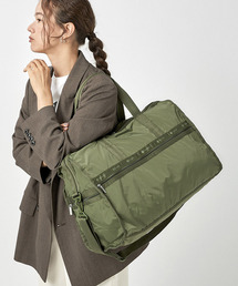 LeSportsac（レスポートサック）の「DELUXE LG WEEKENDER オリーブ（ボストンバッグ・キッズ）」