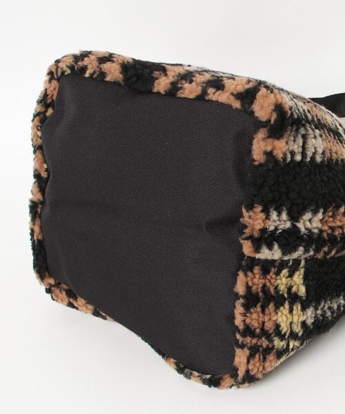 PENDLETON（ペンドルトン）の「∴【 PENDLETON / ペンドルトン 】 ボア素材 ミニトートバッグ BOA TOTE（トートバッグ・レディース・ブラック/オフホワイト/ブラウン・FREE）」の5枚目の写真