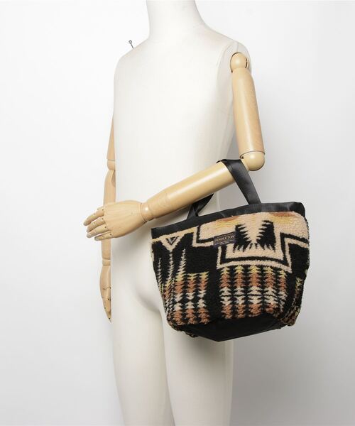 PENDLETON（ペンドルトン）の「∴【 PENDLETON / ペンドルトン 】 ボア素材 ミニトートバッグ BOA TOTE（トートバッグ・レディース・ブラック/オフホワイト/ブラウン・FREE）」の7枚目の写真