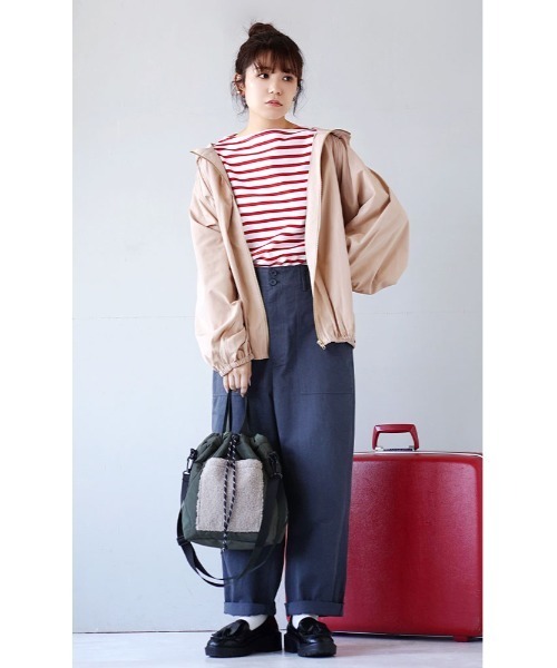 zootie（ズーティー）の「ボリュームバルーン ギャザーブルゾン（ブルゾン・レディース・ベージュ・フリー）」の2枚目の写真