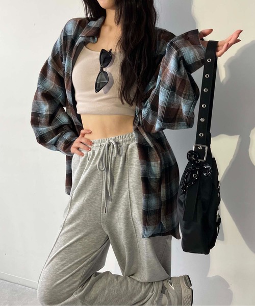 AS KNOW AS plus（アズノゥアズプラス）の「☆ダブルポケット ビッグチェックシャツ 【UNISEX ITEM】（シャツ/ブラウス・レディース・アイボリー系/ベージュ系/ブラック系/ブラック系その他/ブラウン系2/アイボリー系2/ブラック系2/ブラウン系3/サックスブルー系3/ブラック系3/ブルー系4/ホワイト系その他4/ホワイト系4/ブルー系その他4/パープル系・FREE）」の16枚目の写真