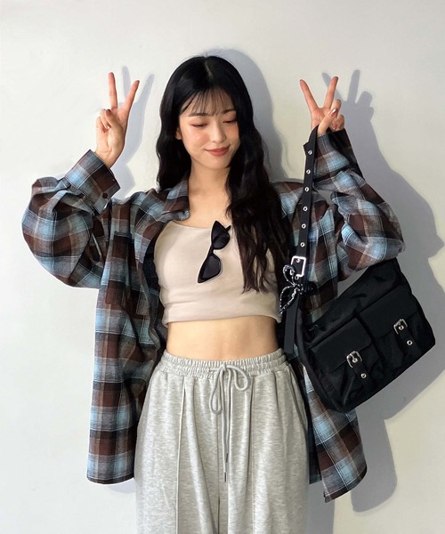 AS KNOW AS plus（アズノゥアズプラス）の「☆ダブルポケット ビッグチェックシャツ 【UNISEX ITEM】（シャツ/ブラウス・レディース・アイボリー系/ベージュ系/ブラック系/ブラック系その他/ブラウン系2/アイボリー系2/ブラック系2/ブラウン系3/サックスブルー系3/ブラック系3/ブルー系4/ホワイト系その他4/ホワイト系4/ブルー系その他4/パープル系・FREE）」の17枚目の写真