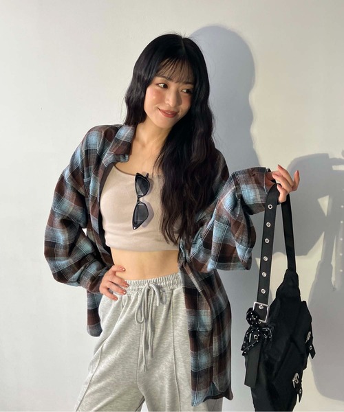 AS KNOW AS plus（アズノゥアズプラス）の「☆ダブルポケット ビッグチェックシャツ 【UNISEX ITEM】（シャツ/ブラウス・レディース・アイボリー系/ベージュ系/ブラック系/ブラック系その他/ブラウン系2/アイボリー系2/ブラック系2/ブラウン系3/サックスブルー系3/ブラック系3/ブルー系4/ホワイト系その他4/ホワイト系4/ブルー系その他4/パープル系・FREE）」の18枚目の写真