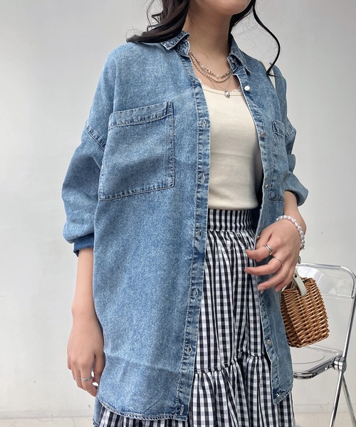 AS KNOW AS plus（アズノゥアズプラス）の「☆ダブルポケット ビッグシャツ  (ストライプ ・チェック・デニムシャツ)【【UNISEX ITEM】（シャツ/ブラウス・レディース・アイボリー系/ベージュ系/ブラック系/ブラック系その他/ブラウン系2/アイボリー系2/ブラック系2/ブラウン系3/サックスブルー系3/ブラック系3/ブルー系4/ホワイト系その他4/ホワイト系4/ブルー系その他4・FREE）」の18枚目の写真