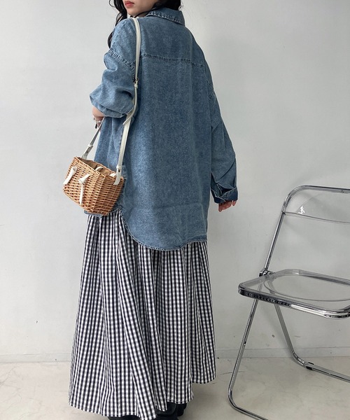 AS KNOW AS plus（アズノゥアズプラス）の「☆ダブルポケット ビッグシャツ  (ストライプ ・チェック・デニムシャツ)【【UNISEX ITEM】（シャツ/ブラウス・レディース・アイボリー系/ベージュ系/ブラック系/ブラック系その他/ブラウン系2/アイボリー系2/ブラック系2/ブラウン系3/サックスブルー系3/ブラック系3/ブルー系4/ホワイト系その他4/ホワイト系4/ブルー系その他4・FREE）」の20枚目の写真