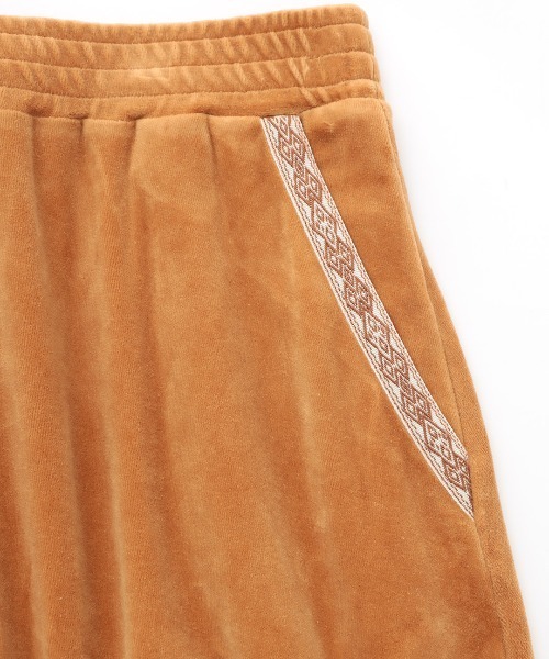 チチカカ(チチカカ)の「ウォッシャブルチロリベロアスカート【大きいサイズ】(スカート・レディース・カーキ/ベージュ/ネイビー・3L)」の17枚目の写真