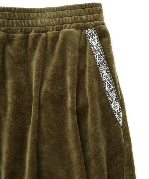 チチカカ(チチカカ)の「ウォッシャブルチロリベロアスカート【大きいサイズ】(スカート・レディース・カーキ/ベージュ/ネイビー・3L)」の18枚目の写真