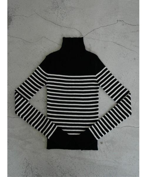 TRUNC(トランクエイティーエイト)の「Finger Hole Border Turtleneck(ニット/セーター・レディース・アイボリー/ブラック・FREE)」の10枚目の写真