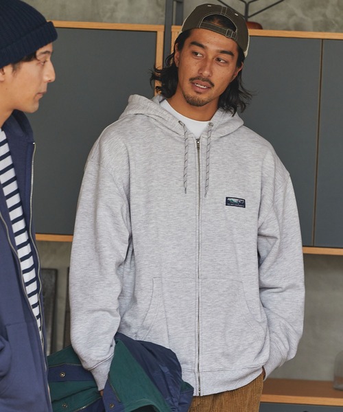 THE CRAFT CREW PRODUCTS（ザクラフトクループロダクツ）の「ヘビーウェイトファンクショナルUSAコットン ビッグシルエットジップパーカー / 吸水速乾【THE CRAFT CREW PRODUCTS】（パーカー・メンズ・チャコール/ネイビー/ブラック/オリーブ/ダークブラウン/グレー・S/M/L）」の2枚目の写真