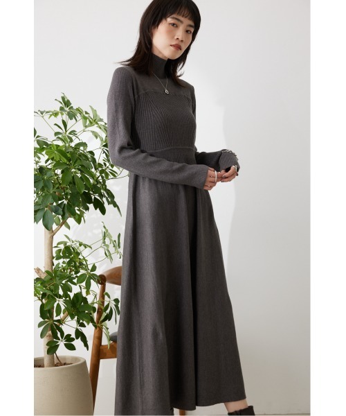 crie conforto(クリーコンフォルト)の「ウエストメイクニットワンピース(ワンピース・レディース・ブラック/ブルー/グレー・SMALL/MEDIUM)」の5枚目の写真