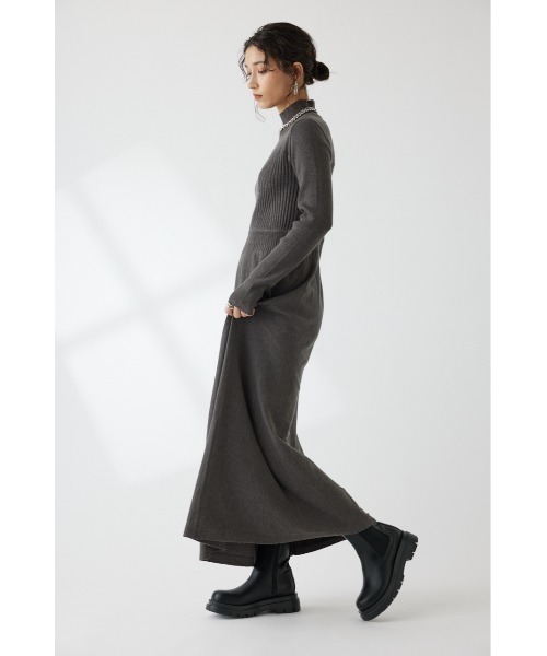 crie conforto(クリーコンフォルト)の「ウエストメイクニットワンピース(ワンピース・レディース・ブラック/ブルー/グレー・SMALL/MEDIUM)」の14枚目の写真