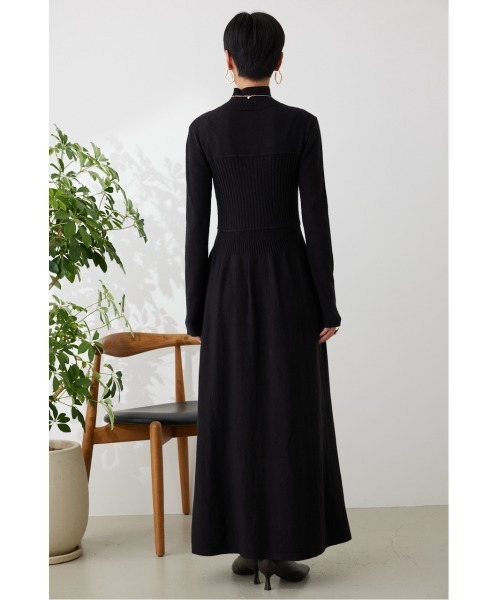 crie conforto(クリーコンフォルト)の「ウエストメイクニットワンピース(ワンピース・レディース・ブラック/ブルー/グレー・SMALL/MEDIUM)」の21枚目の写真