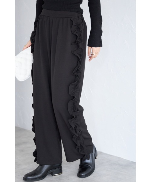 &. NOSTALGIA（アンドドットノスタルジア）の「【ZOZO限定】サイドフリルラインジョーゼットパンツ（その他パンツ・レディース・ブラック・FREE）」の5枚目の写真