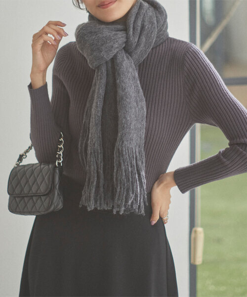 KOBE LETTUCE（コウベレタス）の「ミンクタッチもっちりストール（ストール/ショール・レディース・ベージュ/グレー/ブラック/ピンク/グリーン/イエロー/アイボリー/ブルー・FREE）」の2枚目の写真
