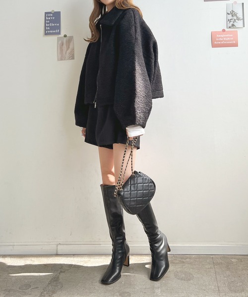 Futier land(フューティアランド)の「シーブボアショートジャケット(ブルゾン・レディース・アイボリー/ブラック/グレイッシュベージュ・MEDIUM)」の5枚目の写真