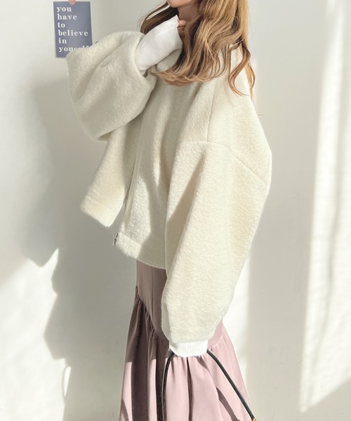 Futier land(フューティアランド)の「シーブボアショートジャケット(ブルゾン・レディース・アイボリー/ブラック/グレイッシュベージュ・MEDIUM)」の22枚目の写真