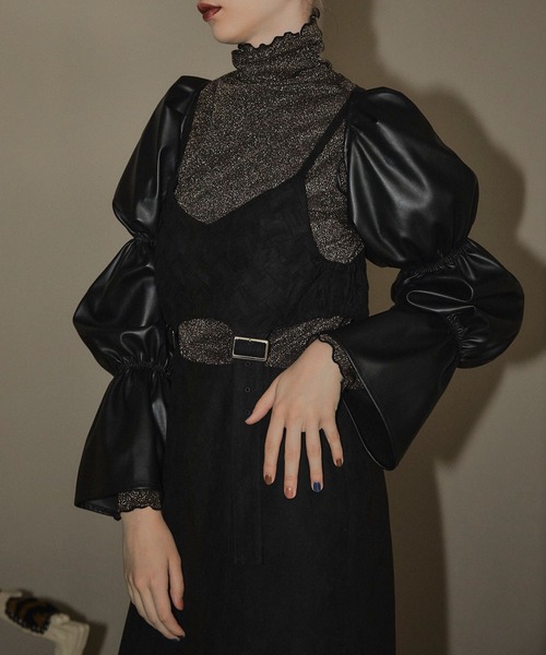 ELLEgirl（エルガール）の「《新色追加》ラメハイネックパフスリーブトップス【ELLEgirl/エル ガール】（Tシャツ/カットソー・レディース・グレー/ブラウン/シルバー・FREE）」の6枚目の写真