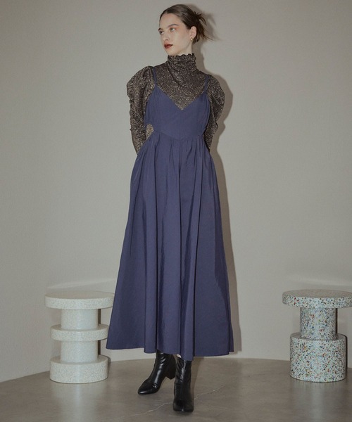 ELLEgirl（エルガール）の「《新色追加》ラメハイネックパフスリーブトップス【ELLEgirl/エル ガール】（Tシャツ/カットソー・レディース・グレー/ブラウン/シルバー・FREE）」の8枚目の写真