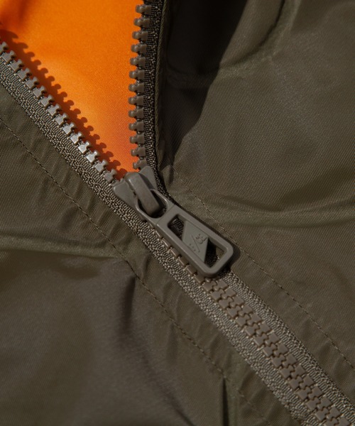 F/CE. （エフシーイー）の「F/CE. QUILT-LIKE BOMBER JACKET / エフシーイー キルトライク ボンバージャケット（MA-1・メンズ・グレー/オリーブ・SMALL）」の6枚目の写真