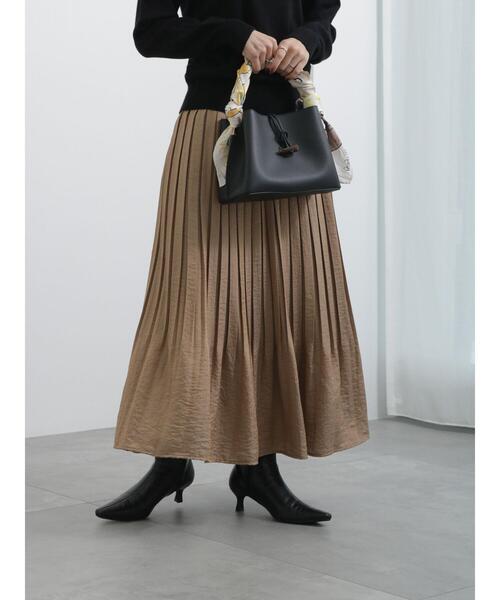 Te chichi(テチチ)の「光沢サテンロングプリーツスカート(スカート・レディース・ベージュ/グレー・F)」の1枚目の写真